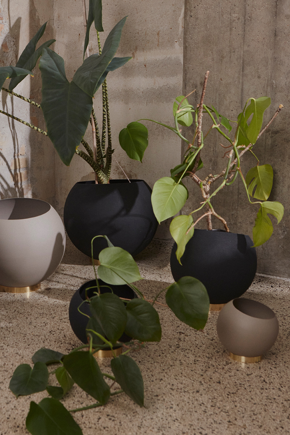 GLOBE flowerpot GLOBE flowerpot